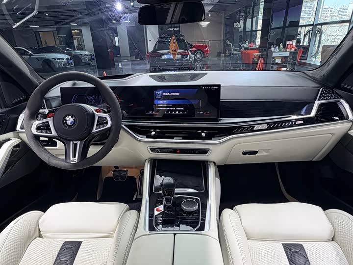 Фото 8 - BMW X5 M