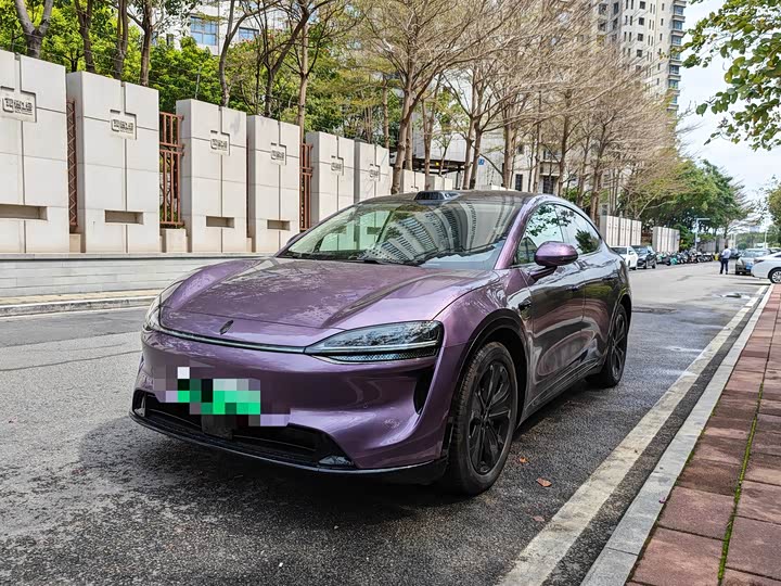 Фото 1 - Luxeed R7