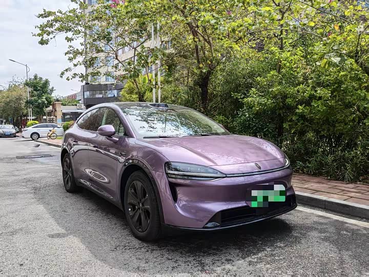 Фото 3 - Luxeed R7