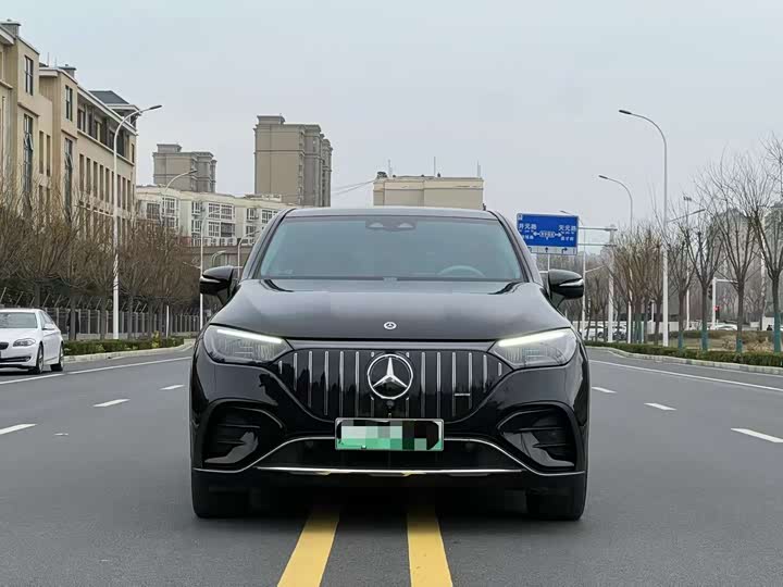 Фото 2 - Mercedes-Benz EQE SUV