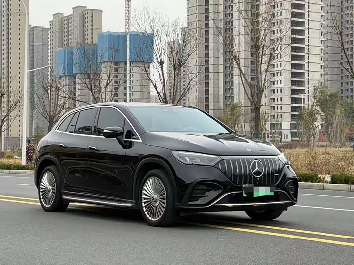 Фото 3 - Mercedes-Benz EQE SUV