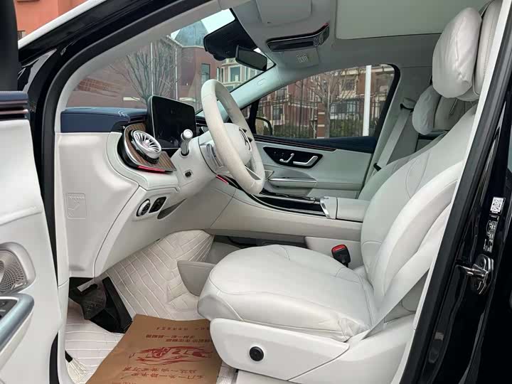 Фото 4 - Mercedes-Benz EQE SUV