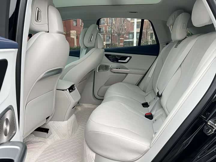 Фото 5 - Mercedes-Benz EQE SUV