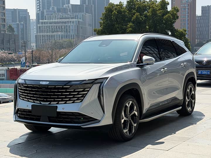 Фото 4 - Geely Atlas L