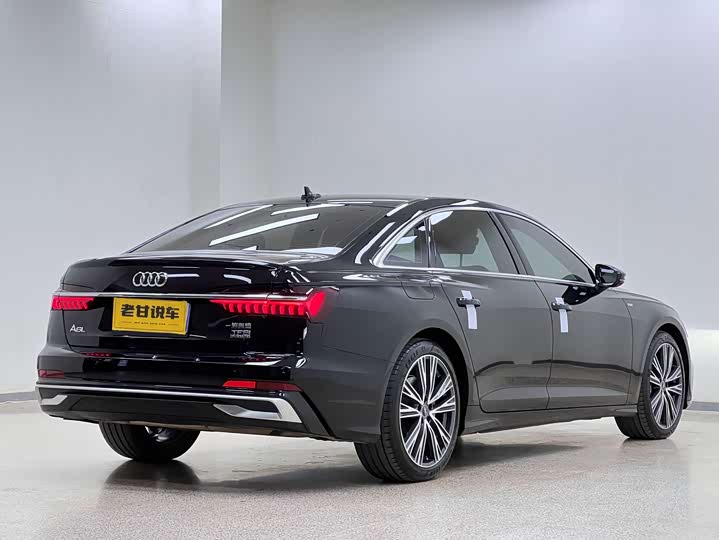 Фото 7 - Audi A6L