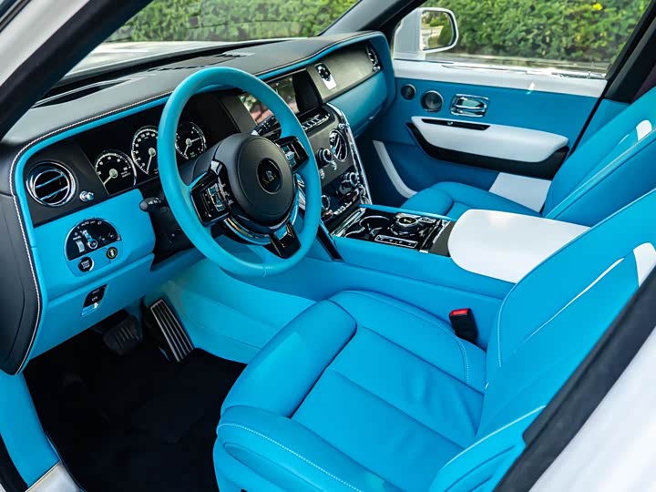 Фото 9 - Rolls-Royce Cullinan