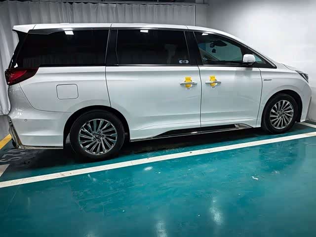 Фото 8 - GAC Trumpchi M8