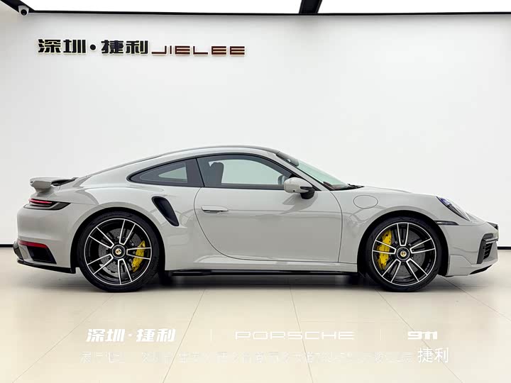 Фото 3 - Porsche 911