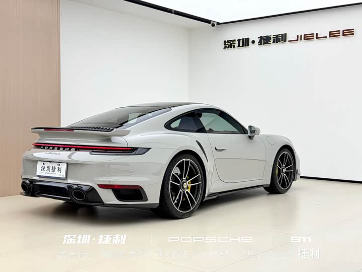 Фото 4 - Porsche 911