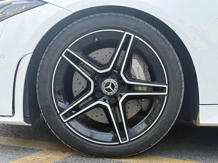 Фото 5 - Mercedes-Benz CLS-Class