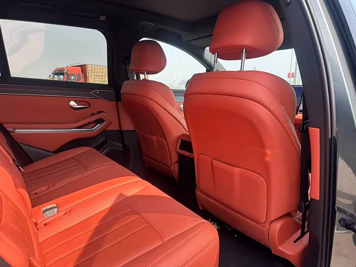 Photo 7 - BYD Tang L