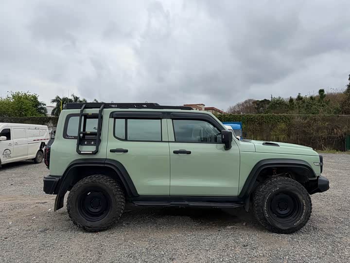 Фото 8 - Tank 300