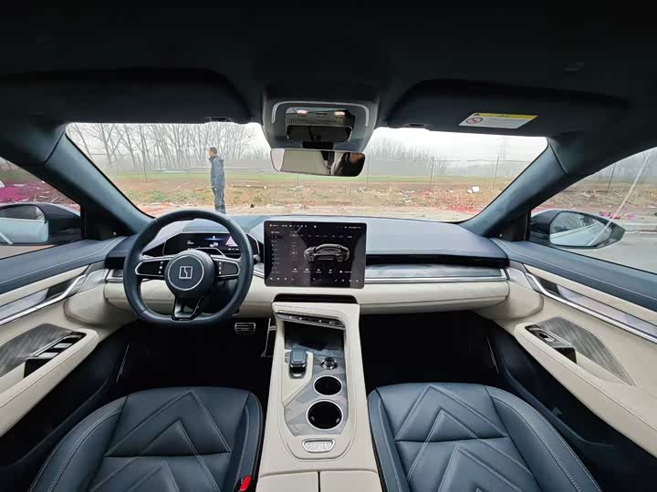 Фото 5 - Zeekr 001