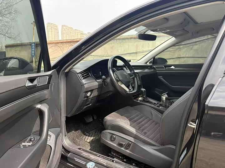 Фото 4 - Volkswagen Magotan