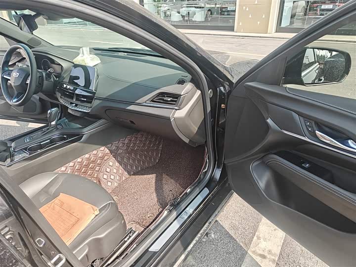 Фото 7 - Cadillac CT4