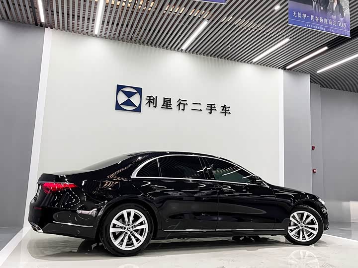 Фото 3 - Mercedes-Benz S-Class