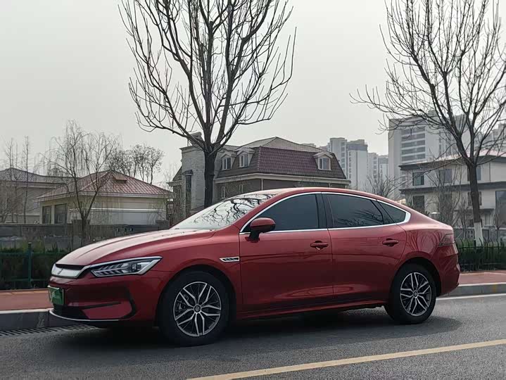 Фото 1 - BYD Qin Plus