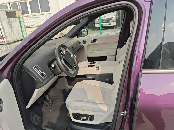 Фото 2 - LiXiang L9