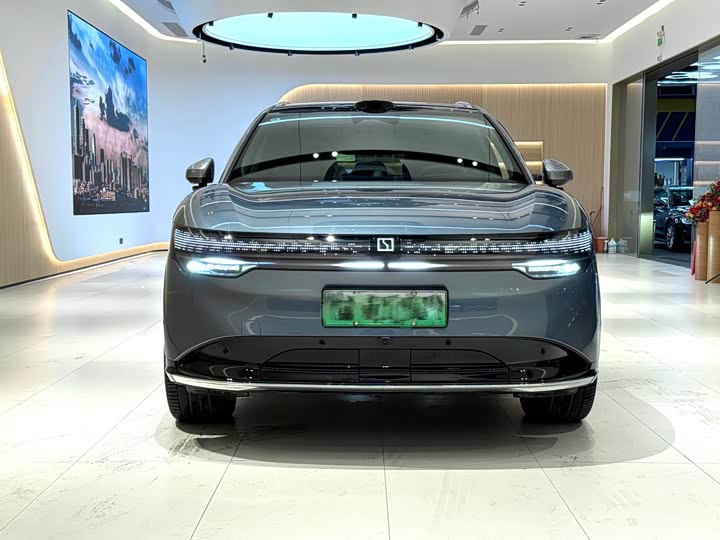 Фото 2 - Zeekr 7X