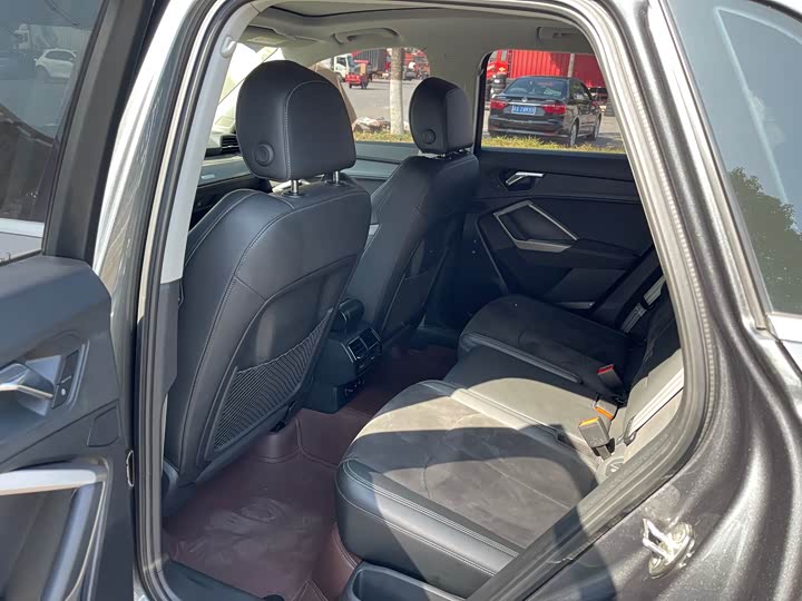 Фото 5 - Audi Q3