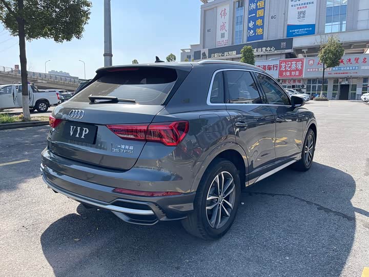 Фото 9 - Audi Q3