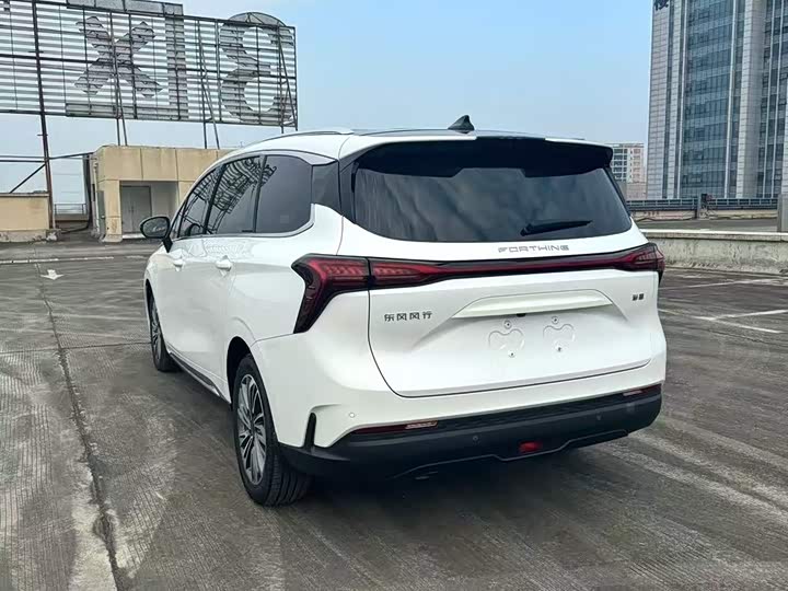 Фото 6 - Dongfeng Forthing Yacht