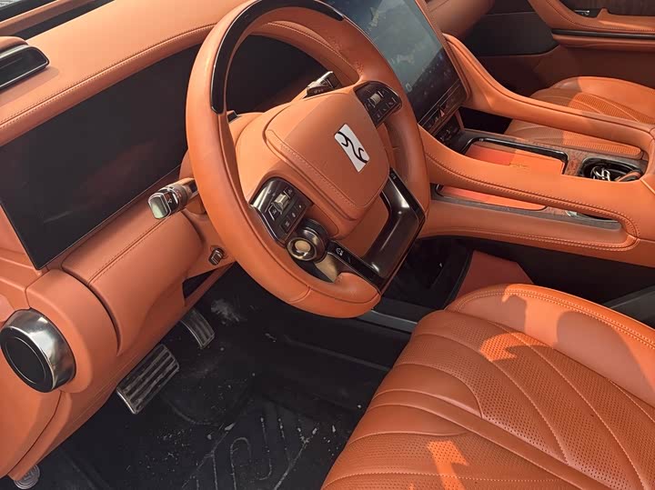 Photo 5 - BYD Yangwang U8