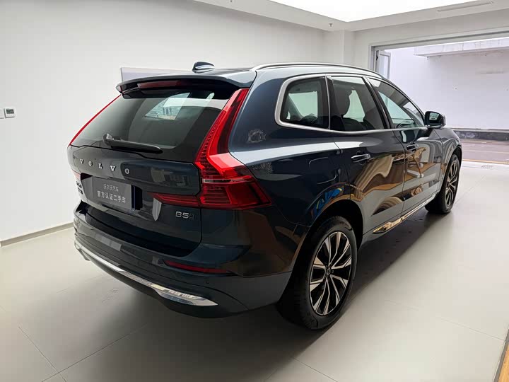 Photo 8 - Volvo XC60