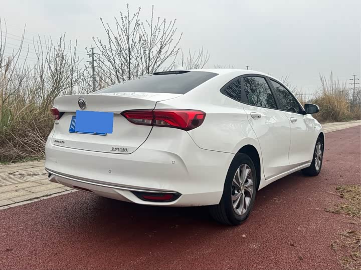 Фото 7 - Buick Verano