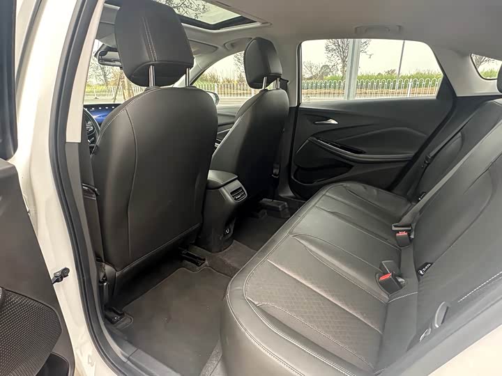 Фото 9 - Buick Verano