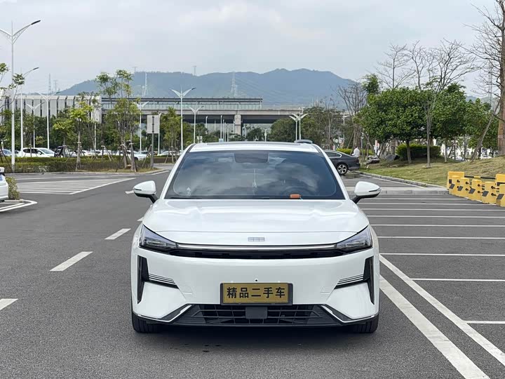 Фото 2 - Geely Galaxy L6