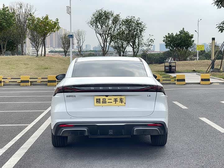 Фото 9 - Geely Galaxy L6