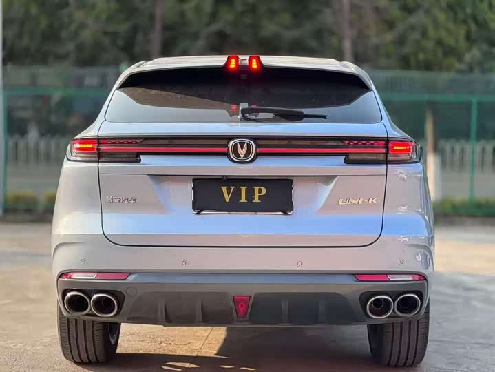 Фото 8 - Changan UNI-K