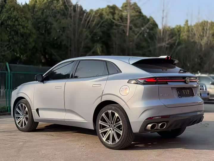 Фото 9 - Changan UNI-K