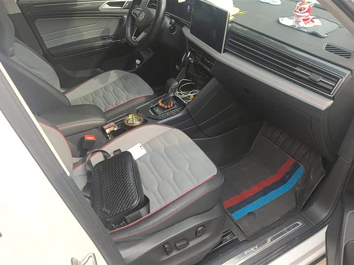 Фото 8 - Volkswagen Tiguan L Hybrid