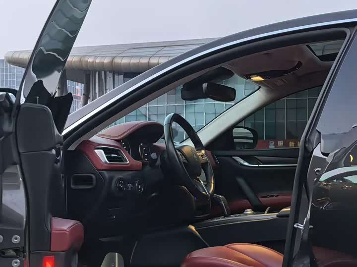 Фото 5 - Maserati Ghibli