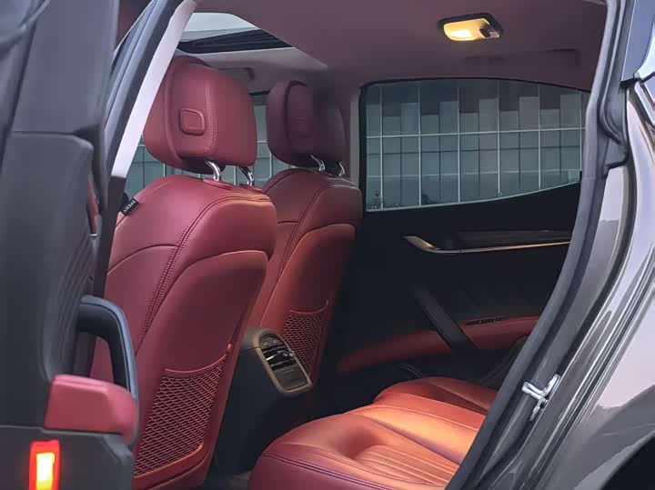 Фото 6 - Maserati Ghibli