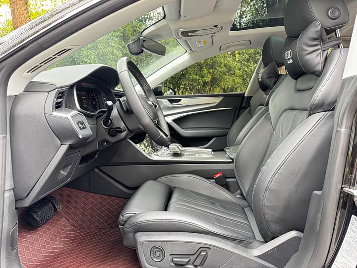 Фото 5 - Audi A7