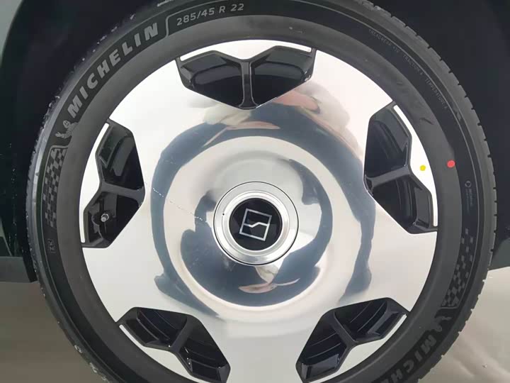 Фото 9 - Zeekr 9X