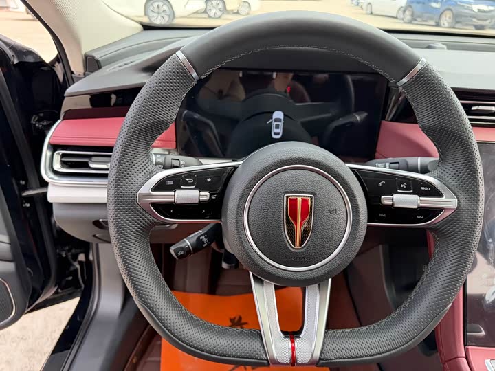 Фото 9 - Hongqi H5