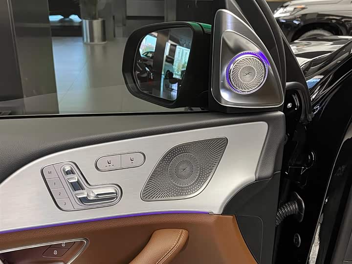 Фото 9 - Mercedes-Benz GLS-Class