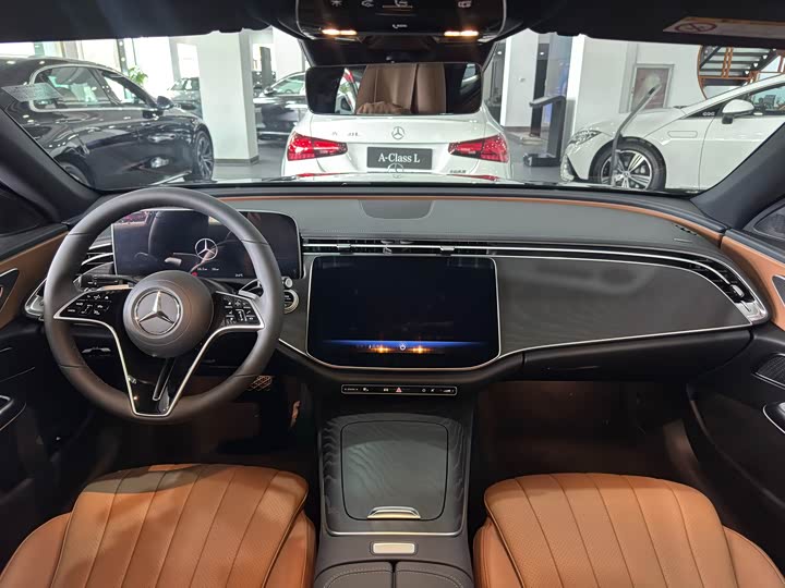 Фото 8 - Mercedes-Benz E-Class