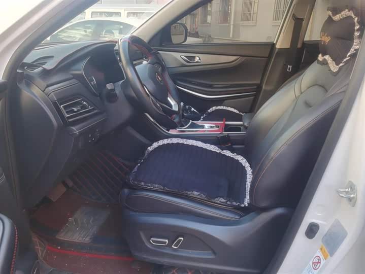 Фото 9 - Changan CS75