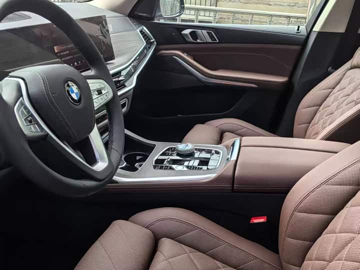 Фото 4 - BMW X7