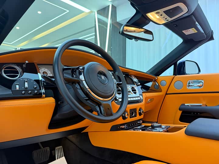 Фото 5 - Rolls-Royce Dawn