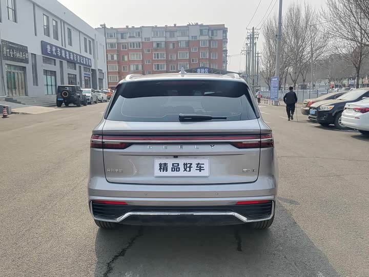 Фото 8 - Geely Monjaro