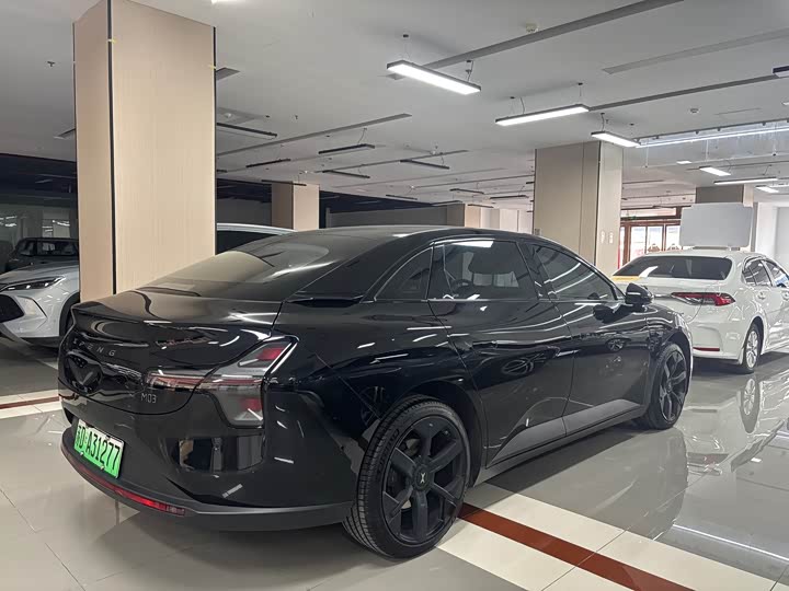 Фото 5 - XPeng Mona M03