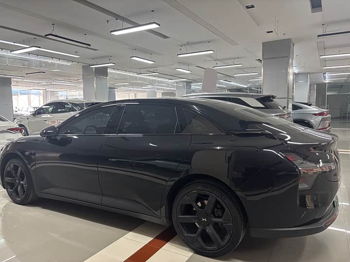 Фото 8 - XPeng Mona M03