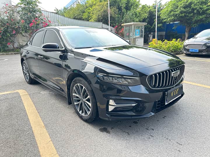 Фото 3 - Geely Preface