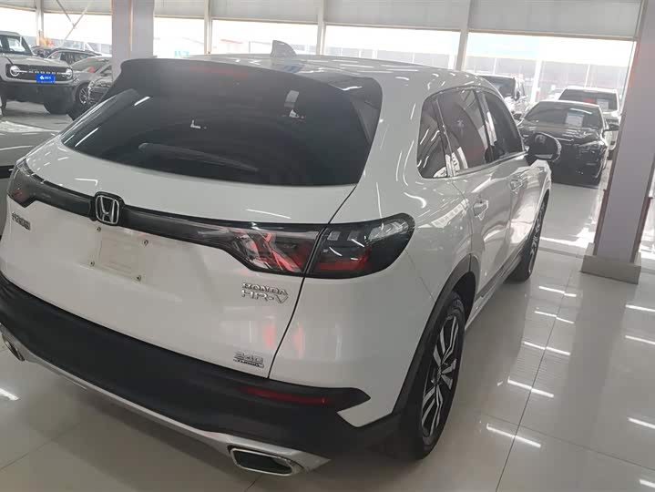 Фото 3 - Honda HR-V